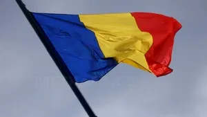 Peste 500 de persoane devin, luni, cetăţeni români