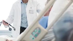 Un deputat UDMR propune ca românii întorşi în ţară care nu au asigurare medicală să achite 1.338 lei 