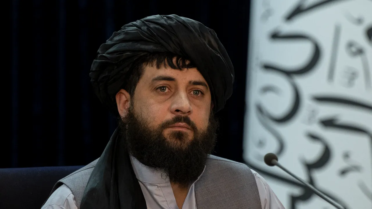 Talibanii acuză Pakistanul că a permis dronelor americane să-i folosească spaţiul aerian pentru a lansa atacuri