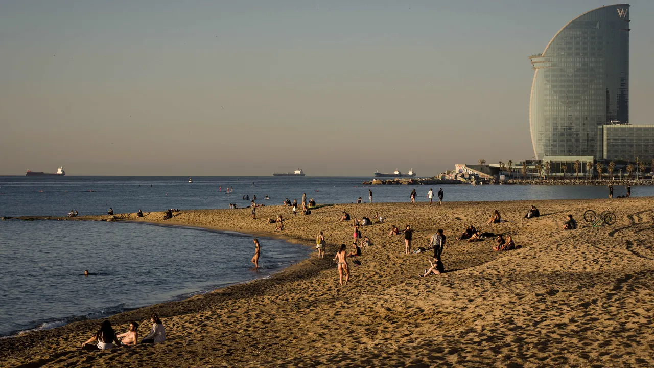 Spania se pregăteşte pentru deschiderea sezonului estival. Pentru ce perioadă pot face rezervări turiştii străini 