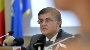 Ministrul Educaţiei, Mircea Dumitru: Pregătirea iniţială a celor care vor să devină profesori este precară