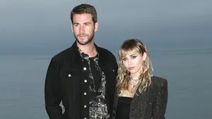 Miley Cyrus şi Liam Hemsworth au divorţat. Artista are un nou iubit