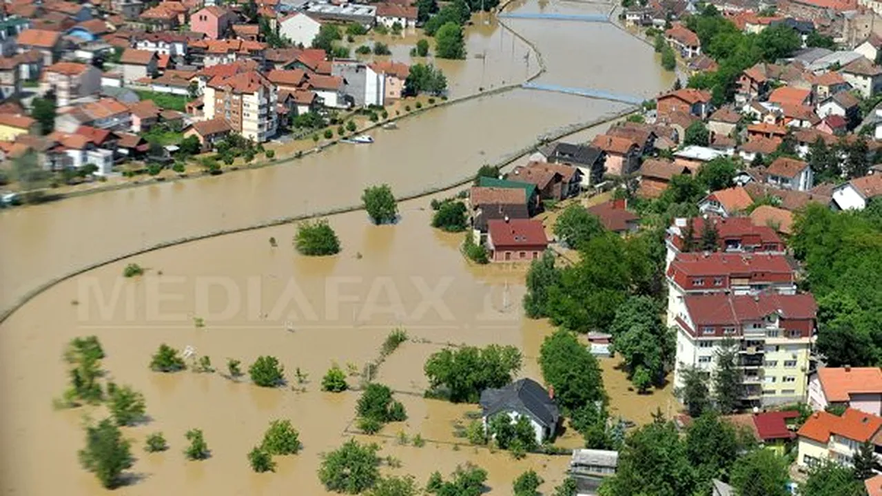 Convoaie de ajutoare din Timiş pentru zonele afectate de inundaţii din Serbia