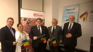 Imnul României a răsunat la nai în Pforzheim. Petrecerea românilor de peste hotare | GALERIE FOTO