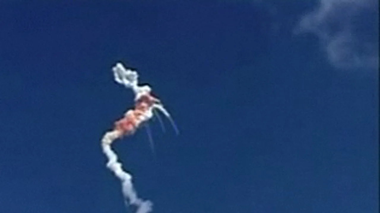 Explozie spectaculoasă a unei rachete spaţiale pe cerul Indiei - VIDEO