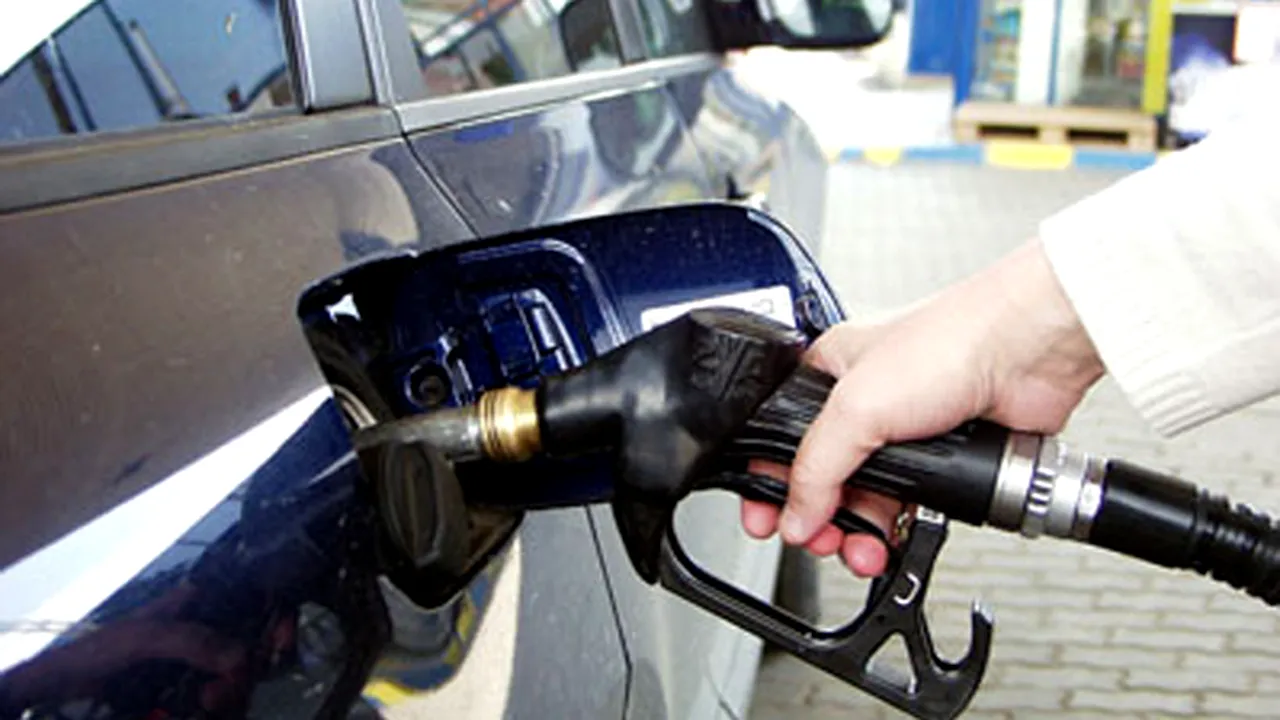 Concurenţa cercetează creşterea preţului benzinei