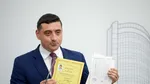 Simion a venit la dezbaterea de la CCIR cu diplomele de studii și certificatul de căsătorie