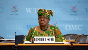 Propunerea ca reţeta vaccinului COVID-19 să fie la liber a fost respinsă de Organizaţia Mondială a Comerţului, după ce UE, Marea Britanie şi SUA şi-au exprimat dreptul de veto