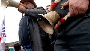 Crescătorii de vite protestează din cauza preţului laptelui (Video ProTv)