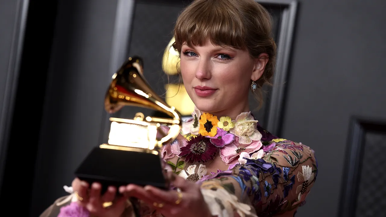 Taylor Swift face istorie şi ocupă întregul top 10 din SUA