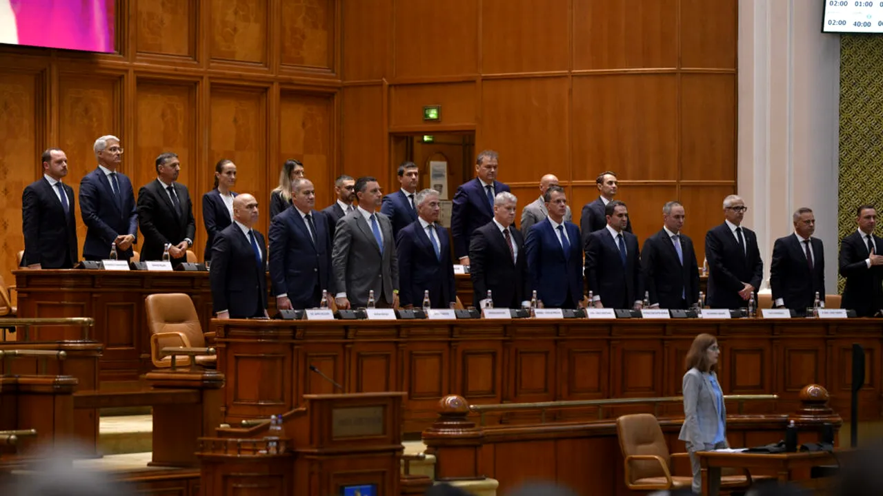 Guvernul a primit votul de învestitură a Parlamentului / Cele 16 propuneri de miniștri au primit aviz pozitiv / Guvernul Bolojan a depus jurământul la Palatul Cotroceni