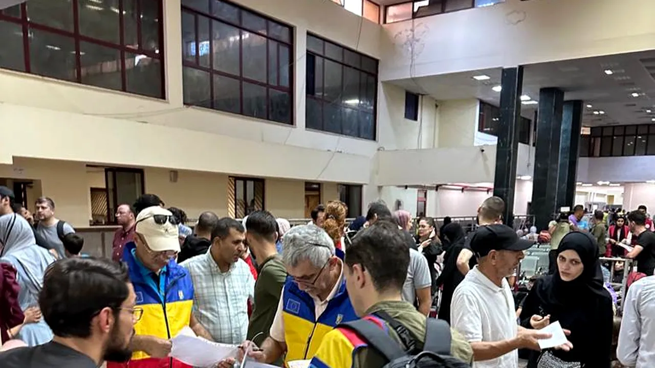 Alţi 51 de români sunt evacuaţi din Fâşia Gaza