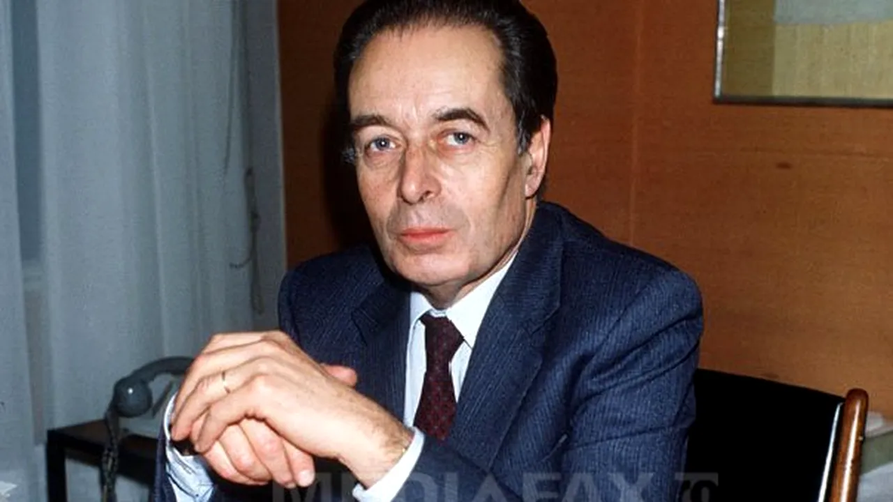 André Fontaine, fostul director al cotidianului Le Monde, a murit