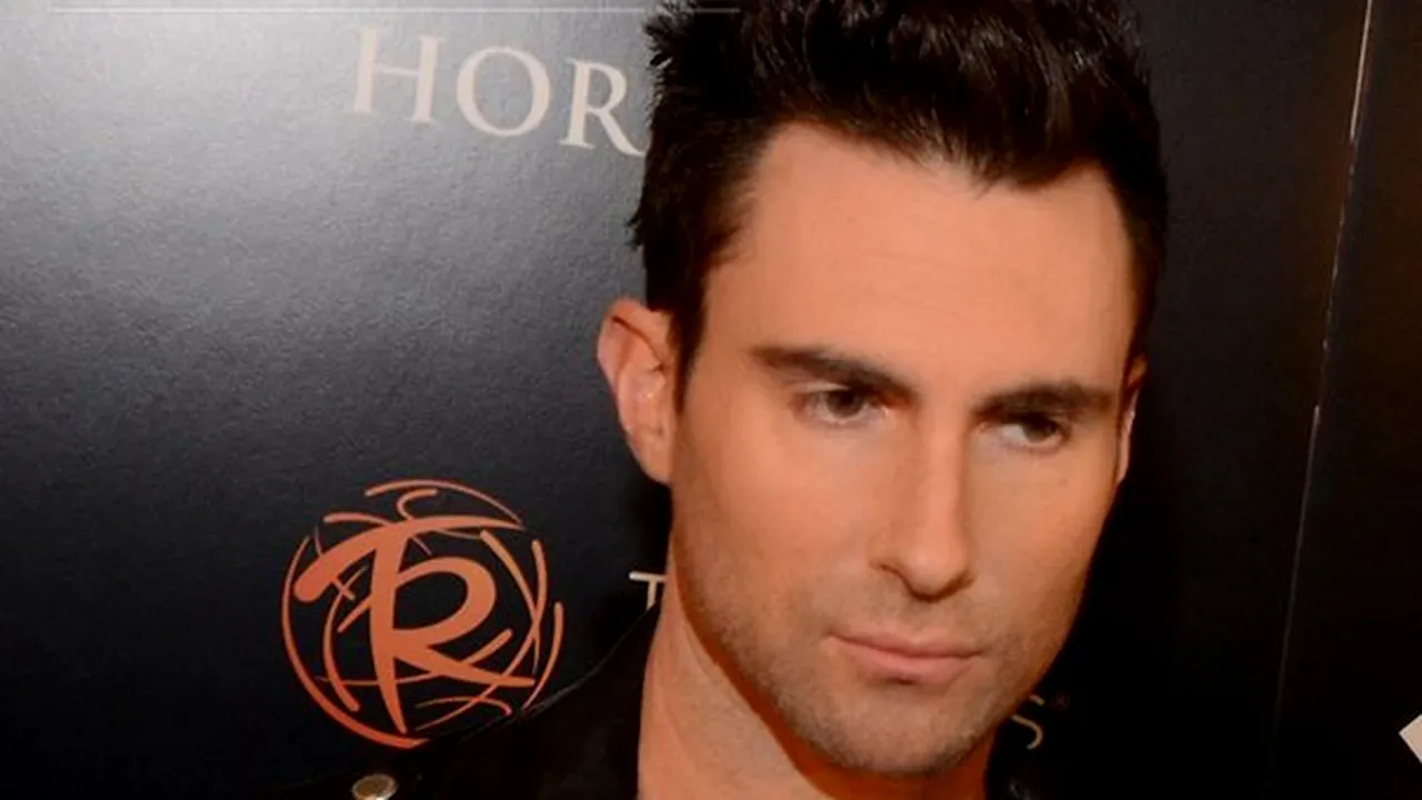 Adam Levine, solistul trupei Maroon 5, pregăteşte un nou material alături de formaţie