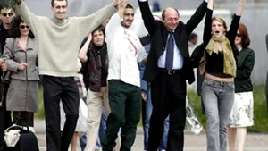 Romanian Govt Denies Any Knowledge Of Ransom Paid For Journalists Kidnapped In Iraq
