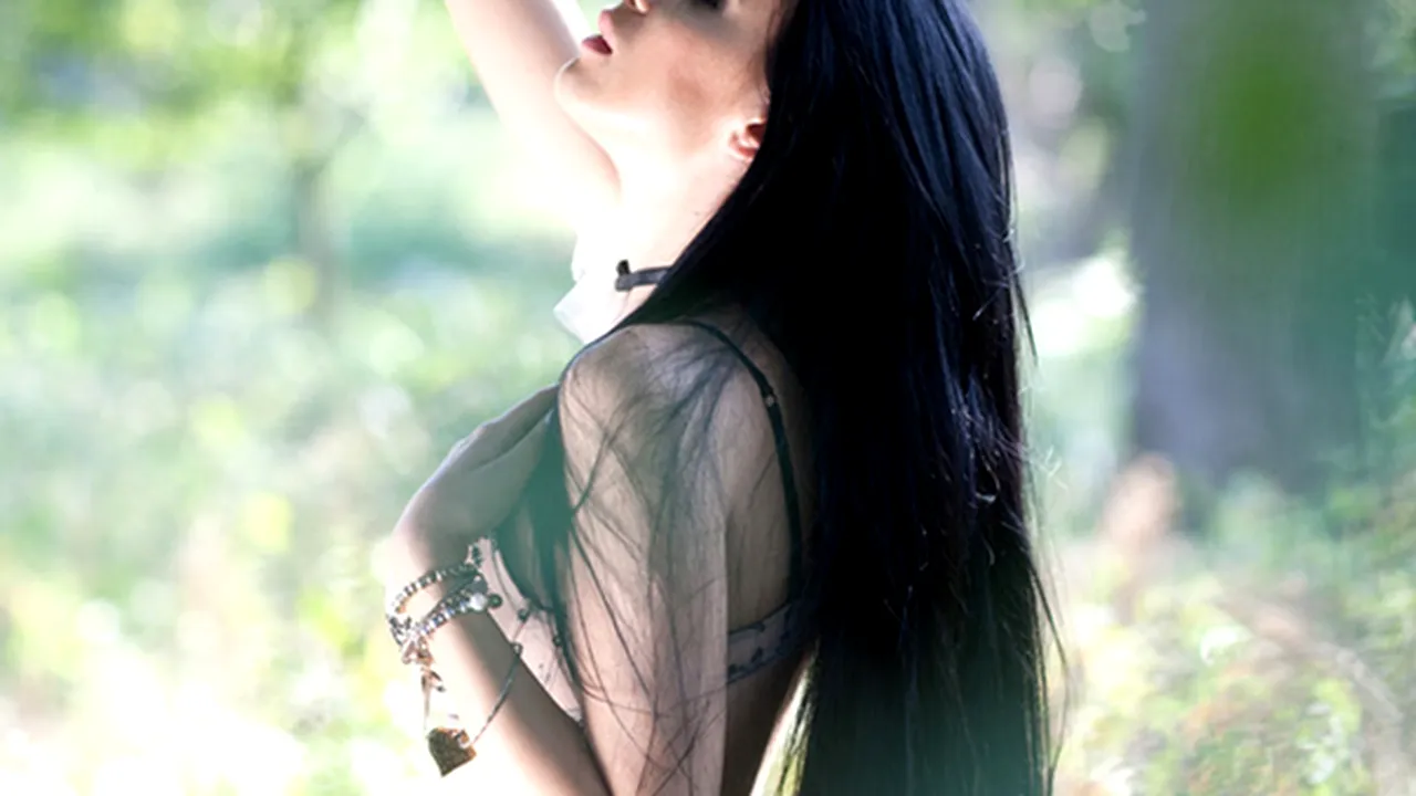 Cristina Roventa reprezintă România la Miss Tourism World 2012 - GALERIE FOTO