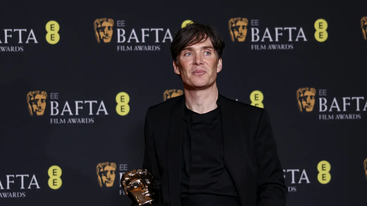 Cillian Murphy a devenit vegan: „Mi-e dor de brânză. Nu îmi lipseşte carnea”