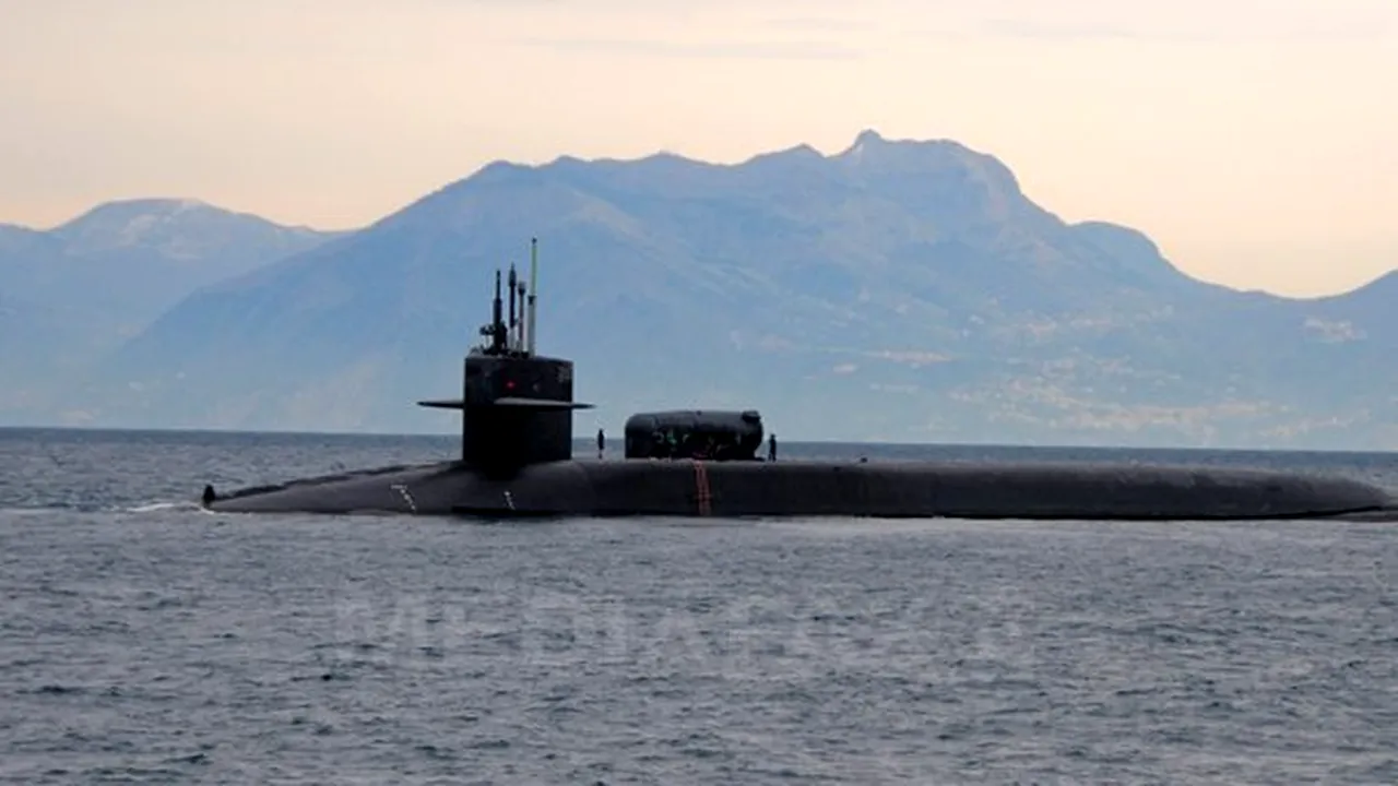 Mesaj transmis de SUA inamicilor. Unul dintre cele mai puternice submarine ale marinei americane şi-a făcut apariţia în Guam