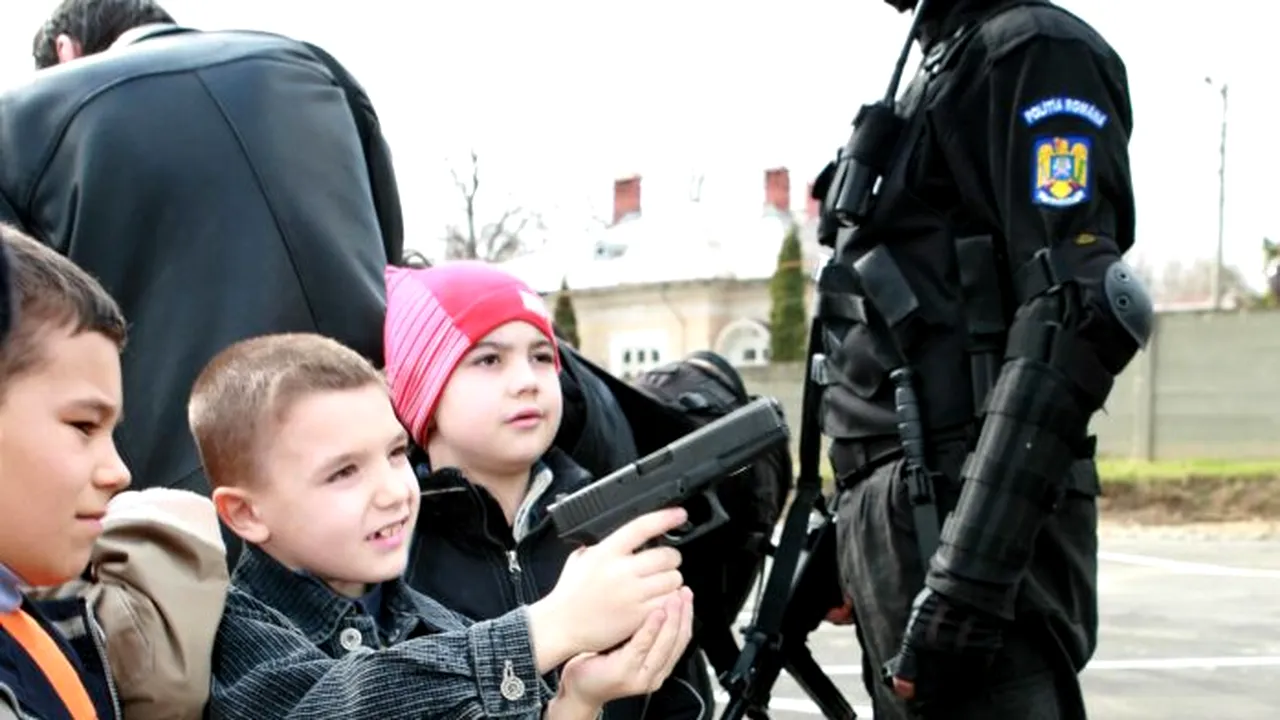 „Când îl omorâm pe primul?” Europol destructurează rețele care recrutau minori pentru asasinate