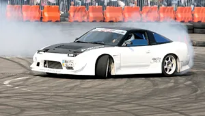 Spectacolul driftului se mută în acest weekend la Prejmer. Toţi campionii din istoria României, anunţaţi la start