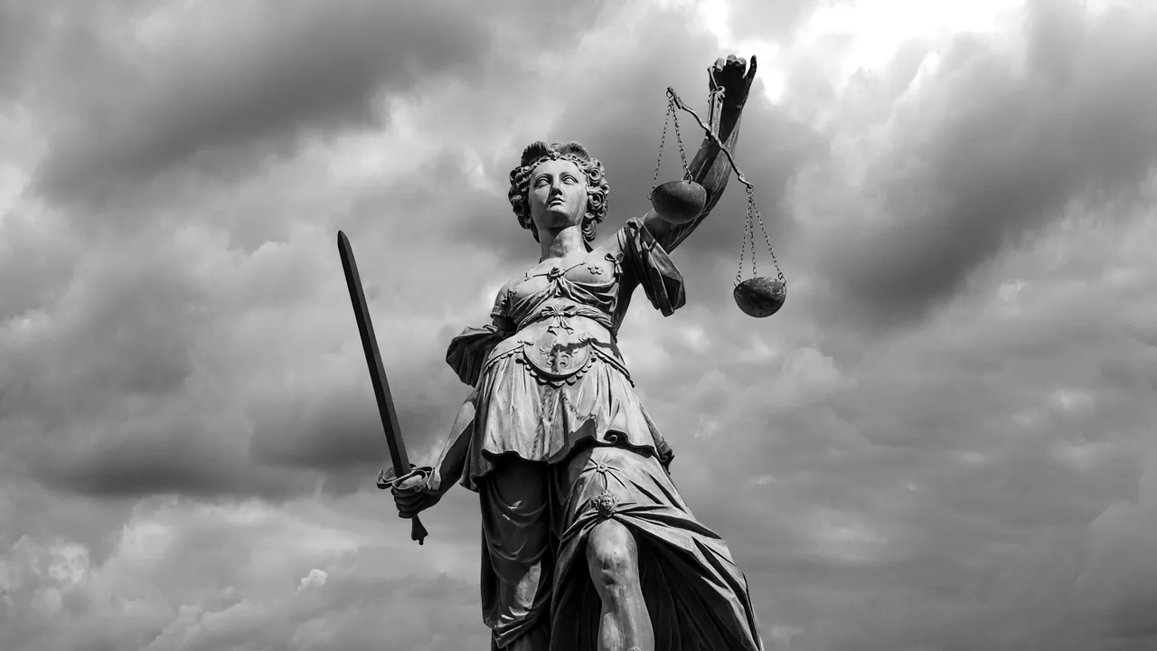 Conducerea Parlamentului a prelungit cu 120 de zile activitatea Comisiei pe legile justiţiei