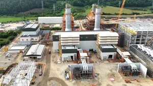 ECONOMIC Bolojan anunță un pas important în construcția centralei de la Mintia: „A avut loc prima aprindere a turbinei pe gaz nr. 1”