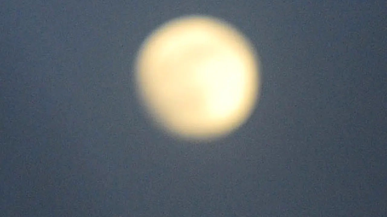 În noaptea de Anul Nou, luna va fi 