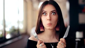 Sex: Femeile preferă să facă dragoste cu stomacul plin