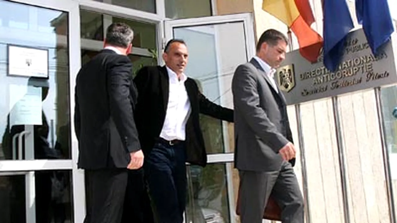 Florin Prunea, pus oficial sub acuzare pentru fapte de corupţie