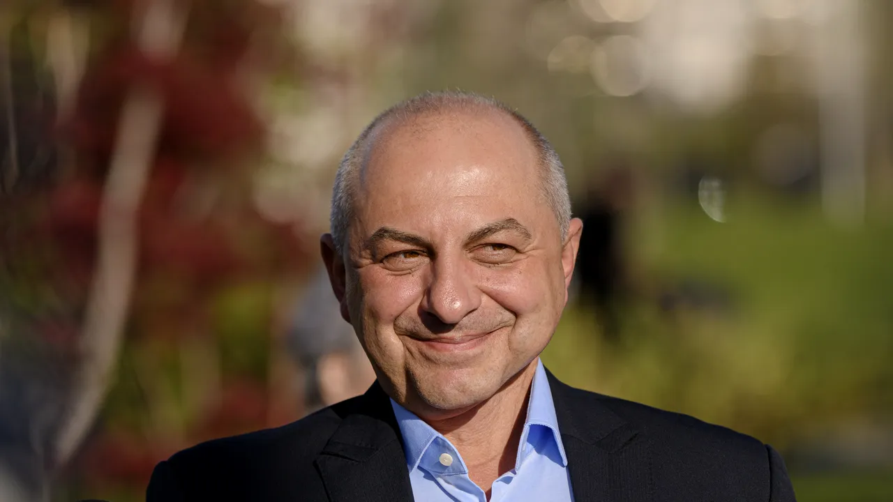 PSD şi PNL depun candidatura lui Cătălin Cîrstoiu lunea viitoare - surse