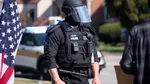 Camere video corporale pentru agenții federali de imigrare din Chicago. Măsura are ca scop verificarea lor în respectarea reglementărilor privind interacțiunile cu protestatarii