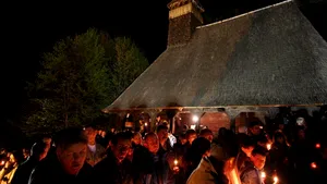 Paştele pentru turişti: Tradiţii, hotel de gheaţă, staţiuni balneare - opţiunile turistice în Sibiu