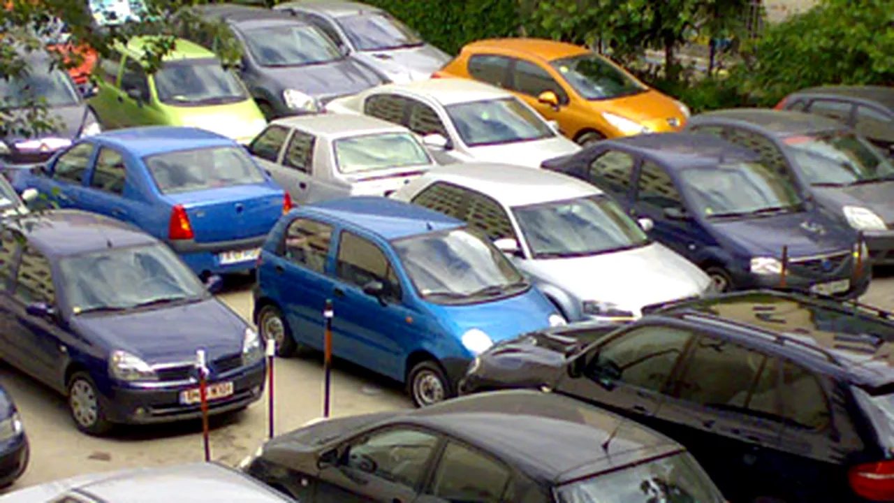 PMB vrea ca Administraţia Străzilor să ridice maşinile parcate neregulamentar în Capitală