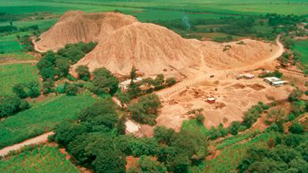 Rămăşiţele unui luptător nobil Mochica, vechi de 2.000 de ani, descoperite în Peru