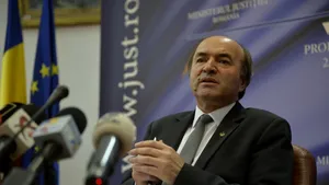 Ministrul Justiţiei, Tudorel Toader: Proiectul de modificare a codurilor, trimis la DNA, DIICOT, CSM şi PG. Aştept sugestii până joi