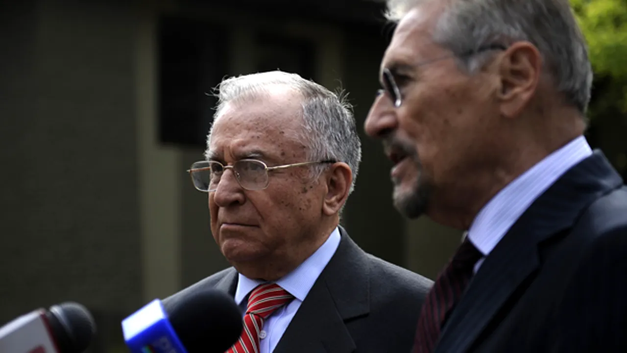Constantinescu şi Iliescu critică declaraţia lui Băsescu despre pragul electoral de 10%
