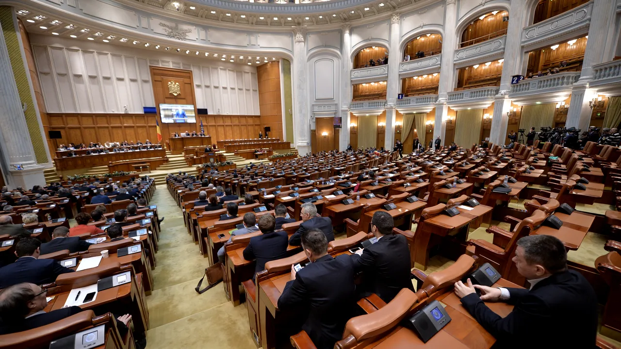 Ordonanţa 14 ar putea fi votată, marţi, de către plenul Camerei Deputaţilor