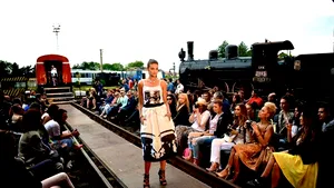 REPORTAJ: O carieră de piatră şi Depoul CFR Sibiu, transformate în catwalk pentru un festival de modă - FOTO
