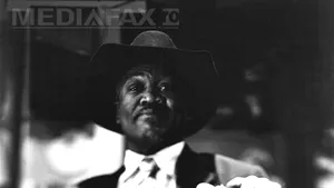 Joe Frazier, primul boxer care l-a învins pe Mohammed Ali, a murit