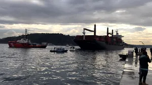 O navă-cargo a eşuat în Strâmtoarea Bosfor. Anunţul autorităţilor turce