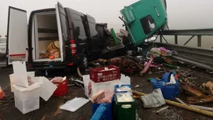 ACCIDENT pe Autostrada Soarelui: Patru persoane au fost rănite/ Traficul pe sensul spre litoral, deviat | FOTO, VIDEO