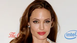 Angelina Jolie, apariţie publică după gala premiilor Oscar. Ce ţinută a purtat vedeta - FOTO