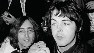 Paul McCartney îl aseamănă pe John Lennon cu JFK