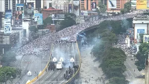VIDEO Trei alte persoane, DECEDATE în cursul protestelor antiguvernamentale din Venezuela