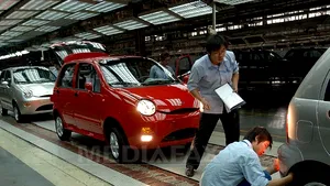 Vânzările auto din China au scăzut în prima jumătate a anului 2022 faţă de anul precedent cu 7,1%