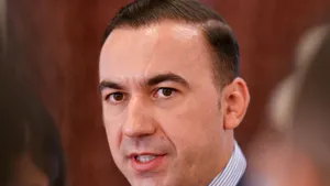 „2,5 milioane de euro în doar jumătate de zi”. Bogdan Ivan îl pune la zid pe Bolojan