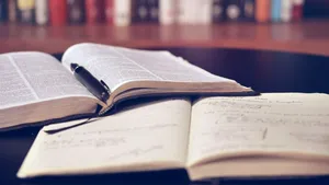 Cât timp ar dura să citești cele mai celebre cărți din ultimii 1000 de ani? Lista completă cu cele 500 de operele literare ale umanității