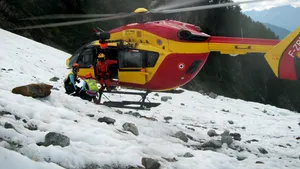 „Minune de Crăciun” în Alpii Austrieci: Un bărbat a fost găsit în viaţă, după ce a stat 5 ore îngropat sub zăpadă