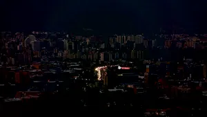 Venezuela, din nou în BEZNĂ. O nouă pană de curent masivă, considerată de autorităţi „un atac”