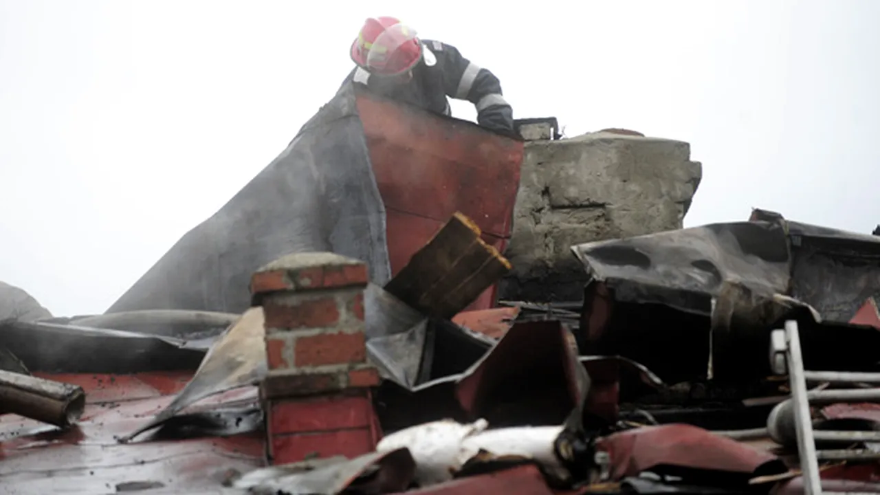 Incendiu la patru imobile din cartierul Giuleşti, nicio persoană rănită